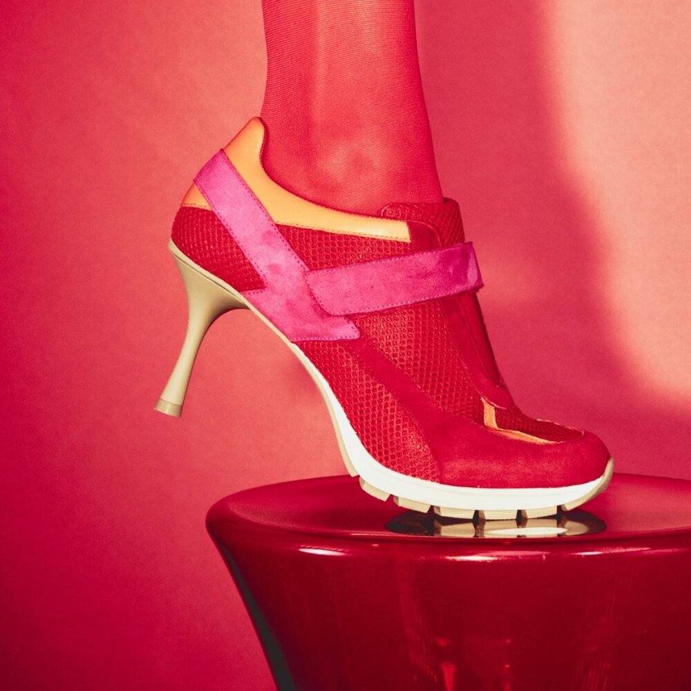 The Tepper Heel SNEEX *Limited Edition Color Red* Size 8 Comfortable Heels